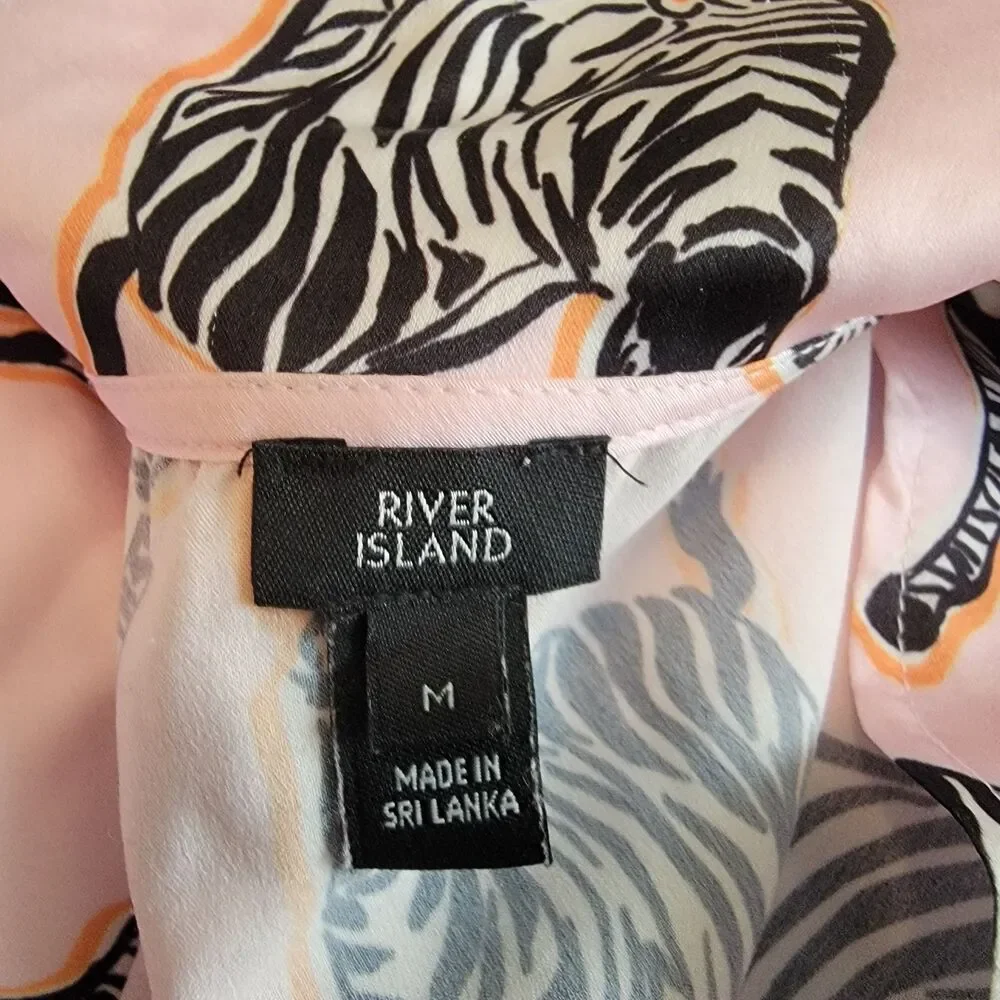 River Island Satin Light Pink With Zebra Short Sleeve Pajama Top Size M - Picture 5 of 6